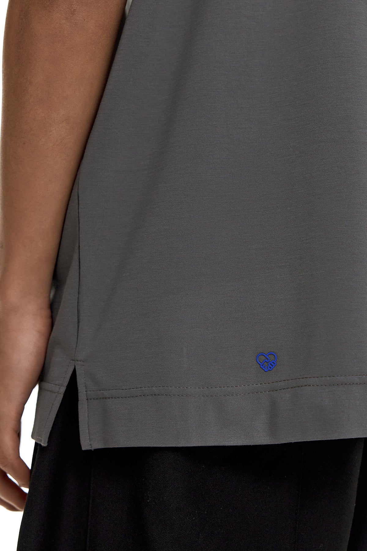 Minimal Tee