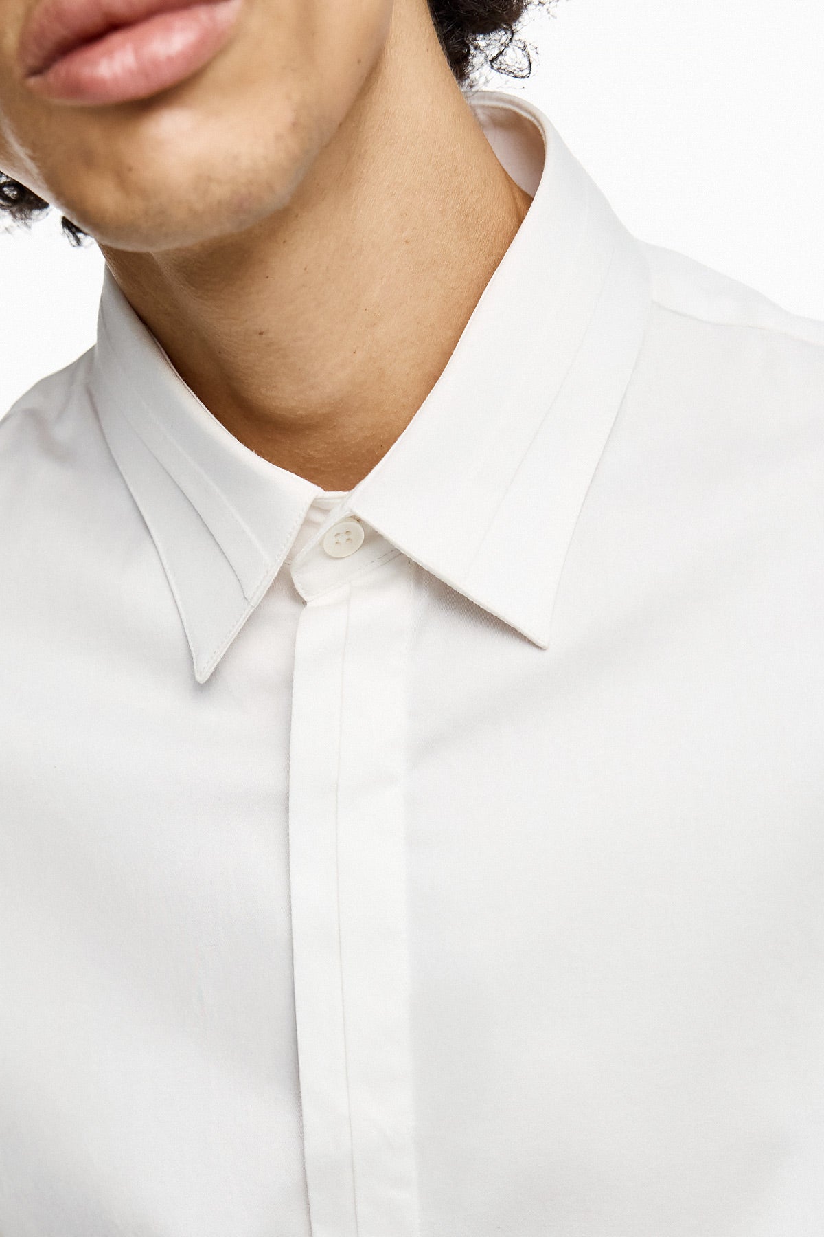 Regular Fit Essential Shirt