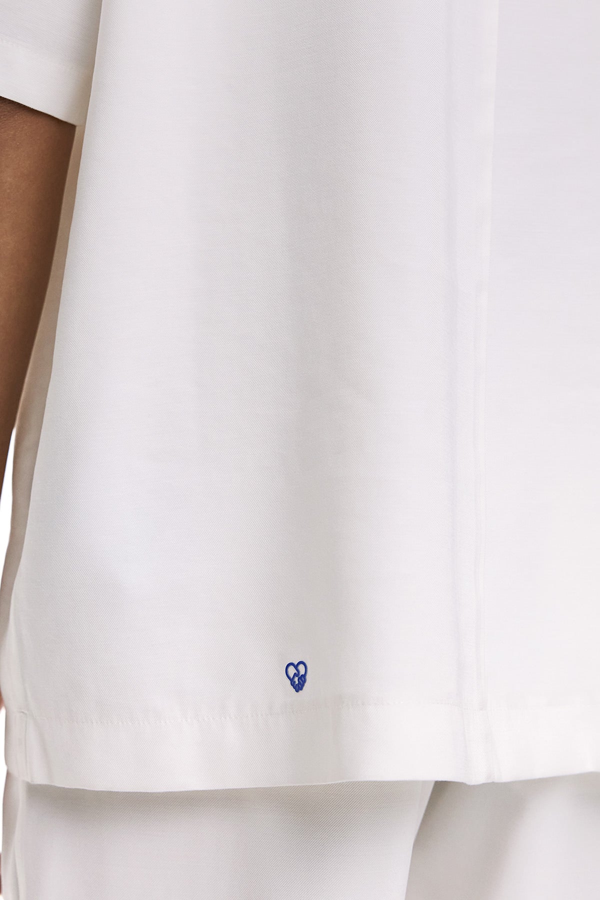 Minimal Neck Design Tee