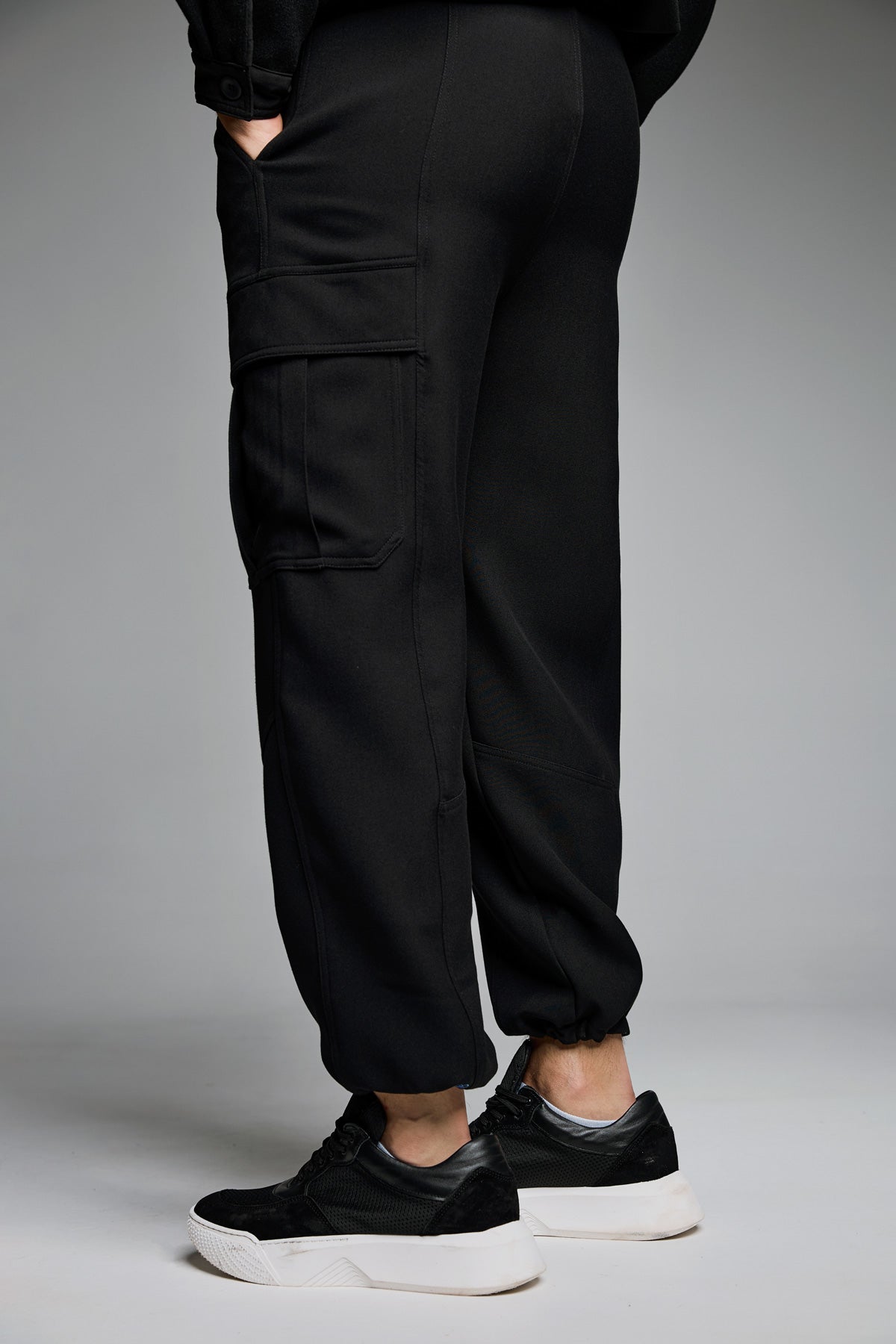 Minimal Pocket Design Pant