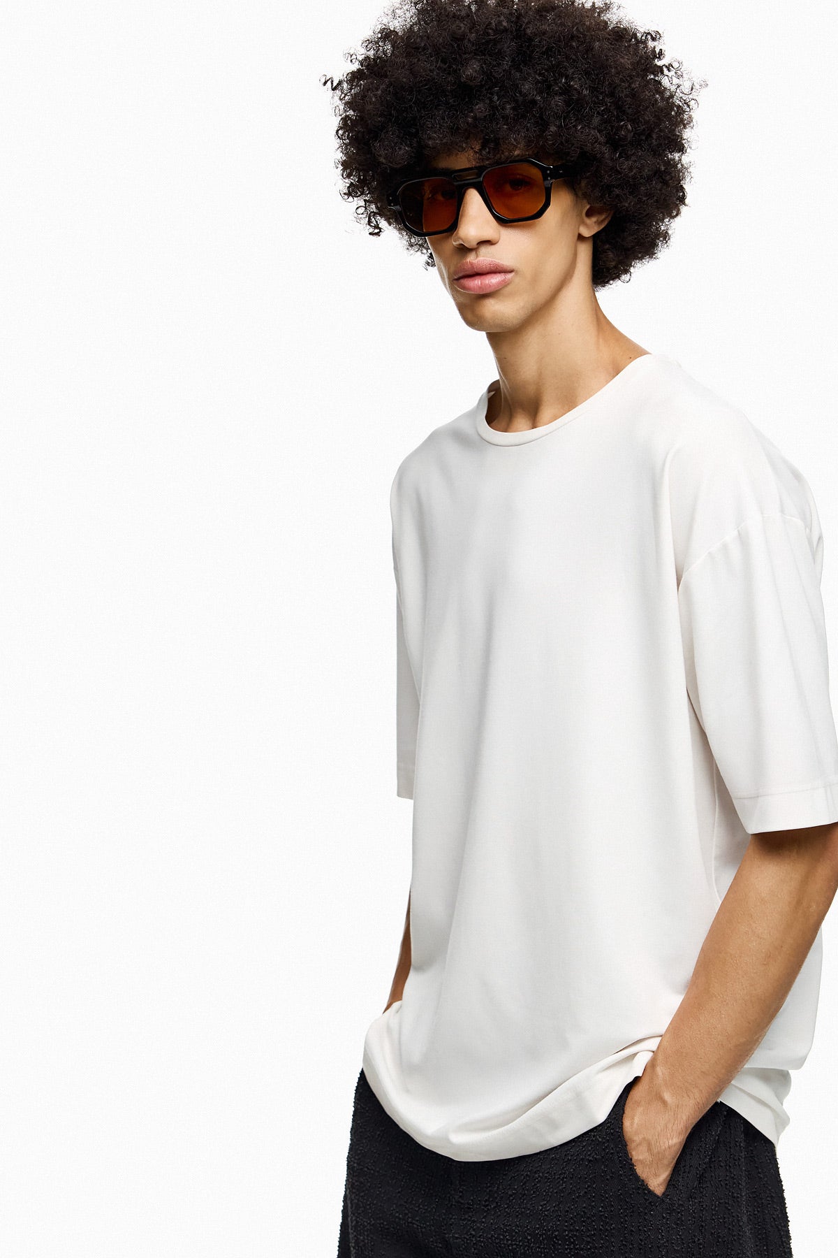Minimal Tee