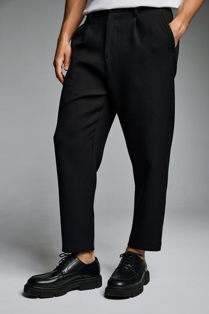 Essential Pleated Pant