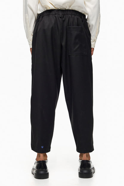 Straight Cut Essential Pant