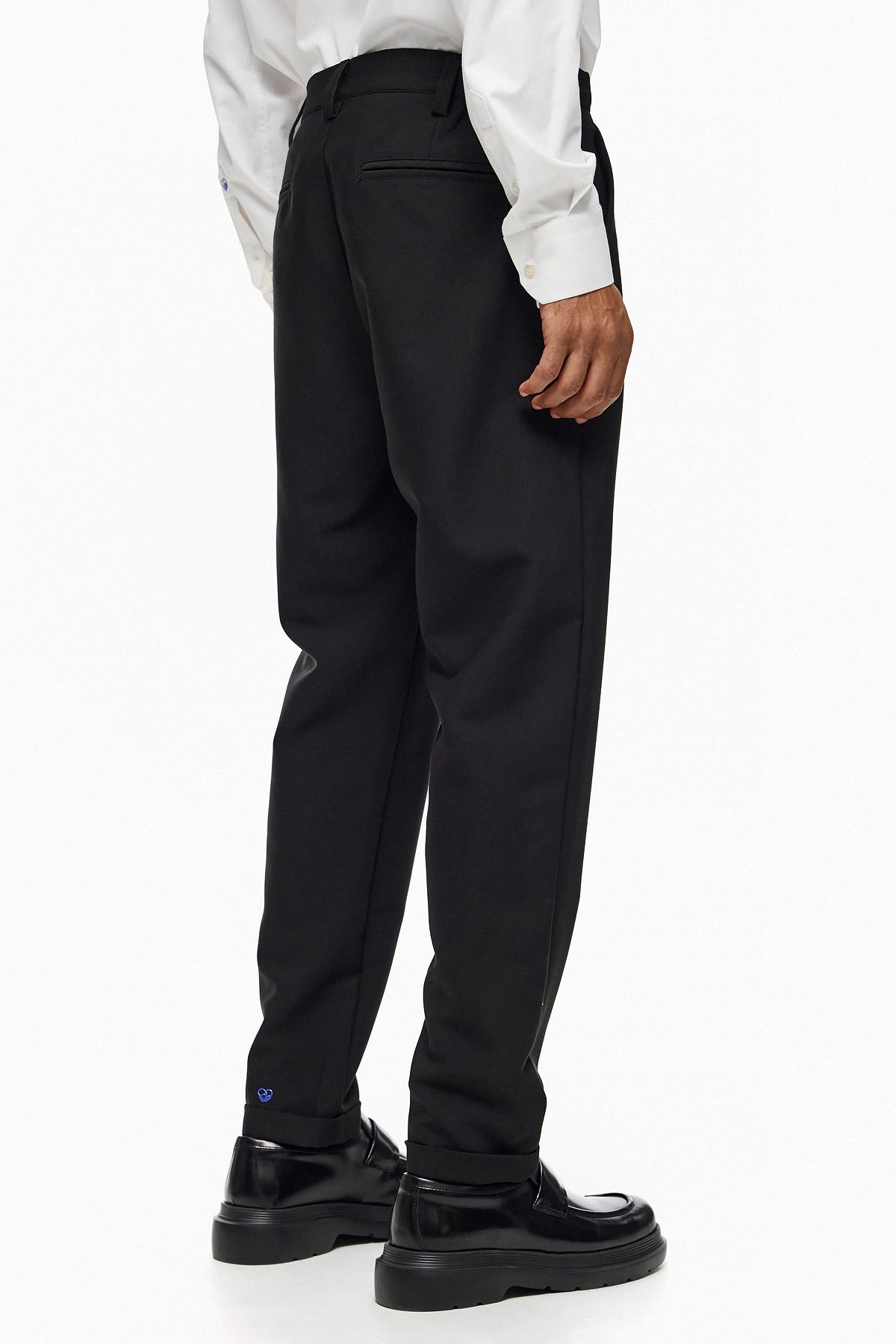 Pleated Tapered Trousers ENJU
