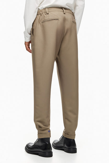 Pleated Tapered Trousers ENJU