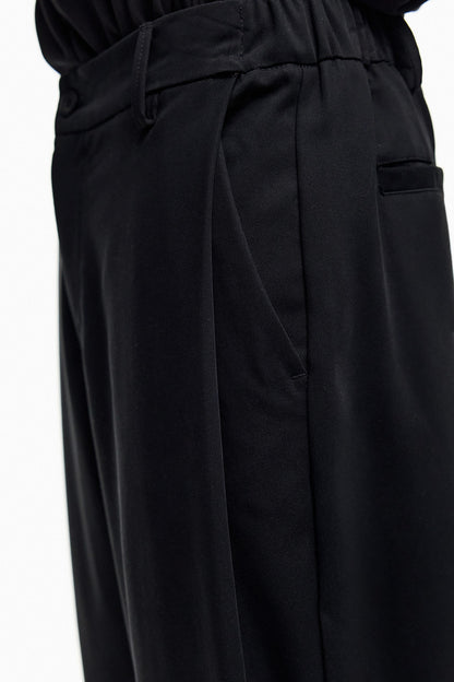 Pleated Relaxed Trousers NORIO