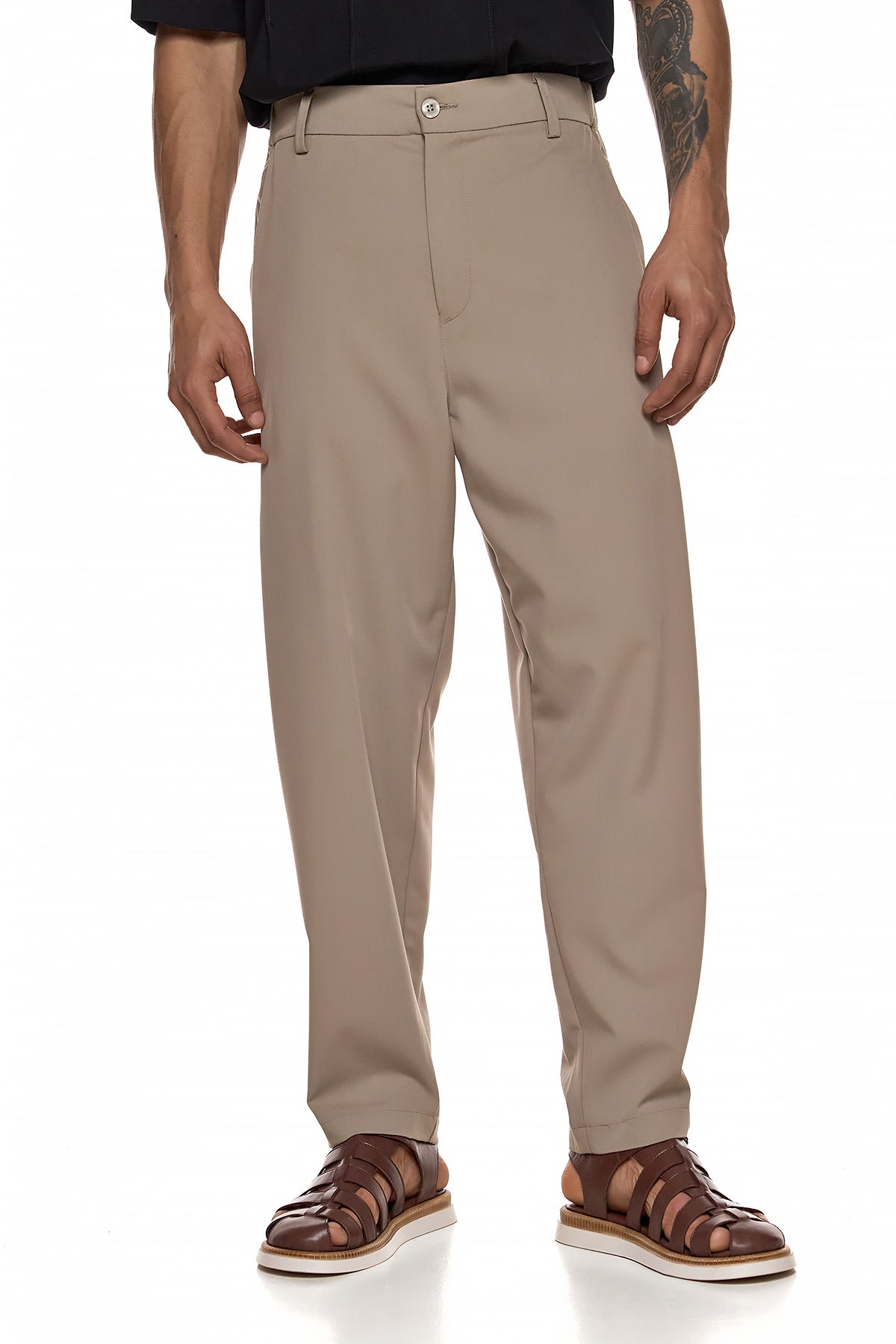 Tailored Pleated Straight-Leg Trousers – ATSUSHI