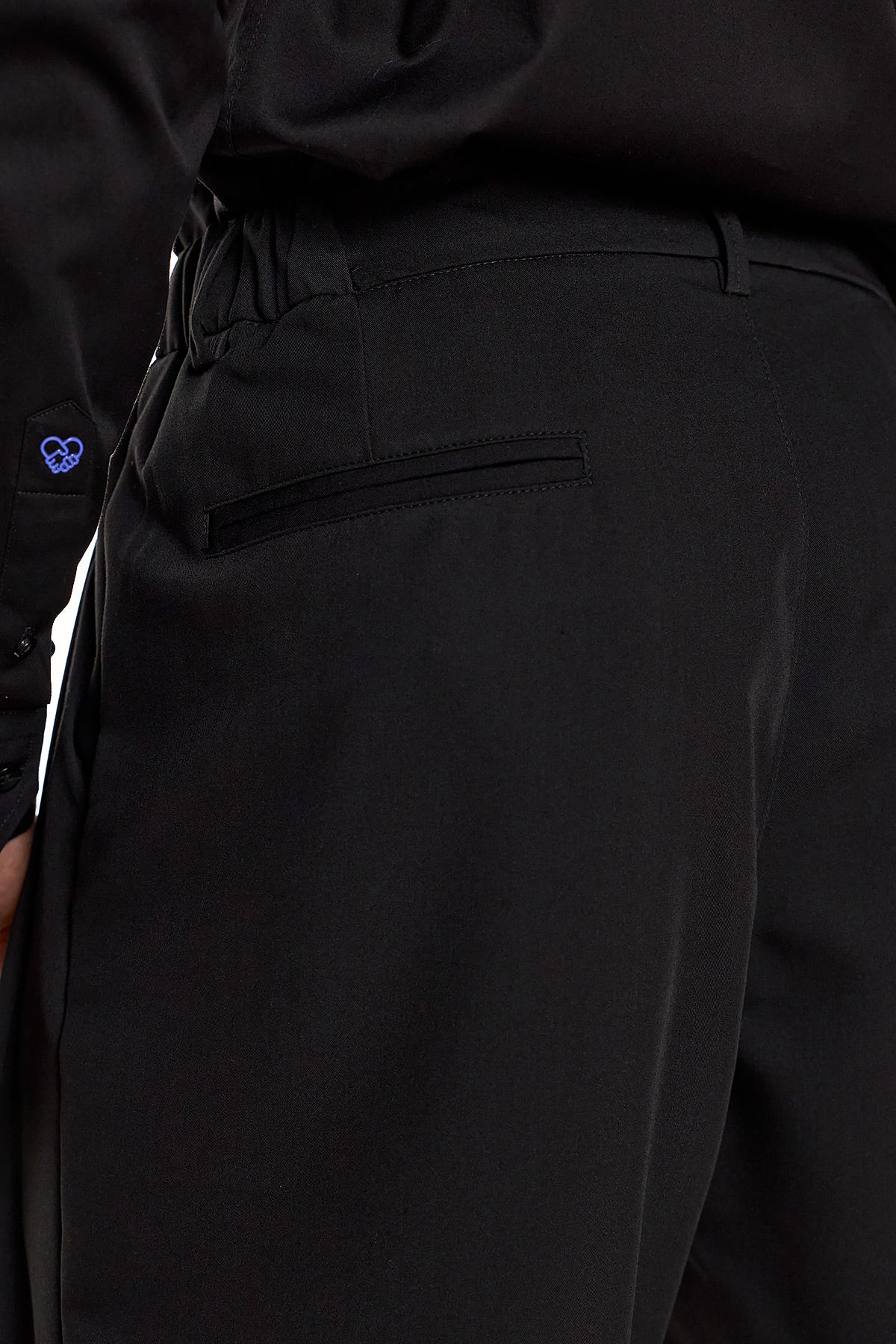 Tailored Pleated Straight-Leg Trousers – ATSUSHI