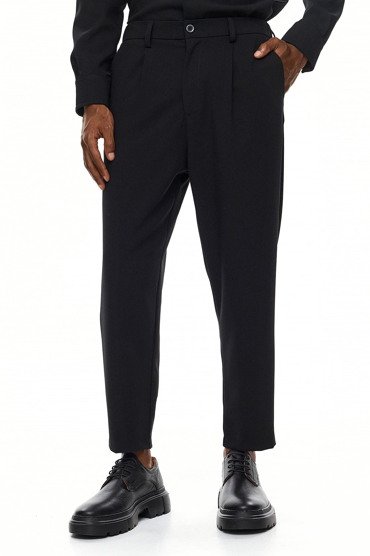 KODO Pleated Trousers – Black
