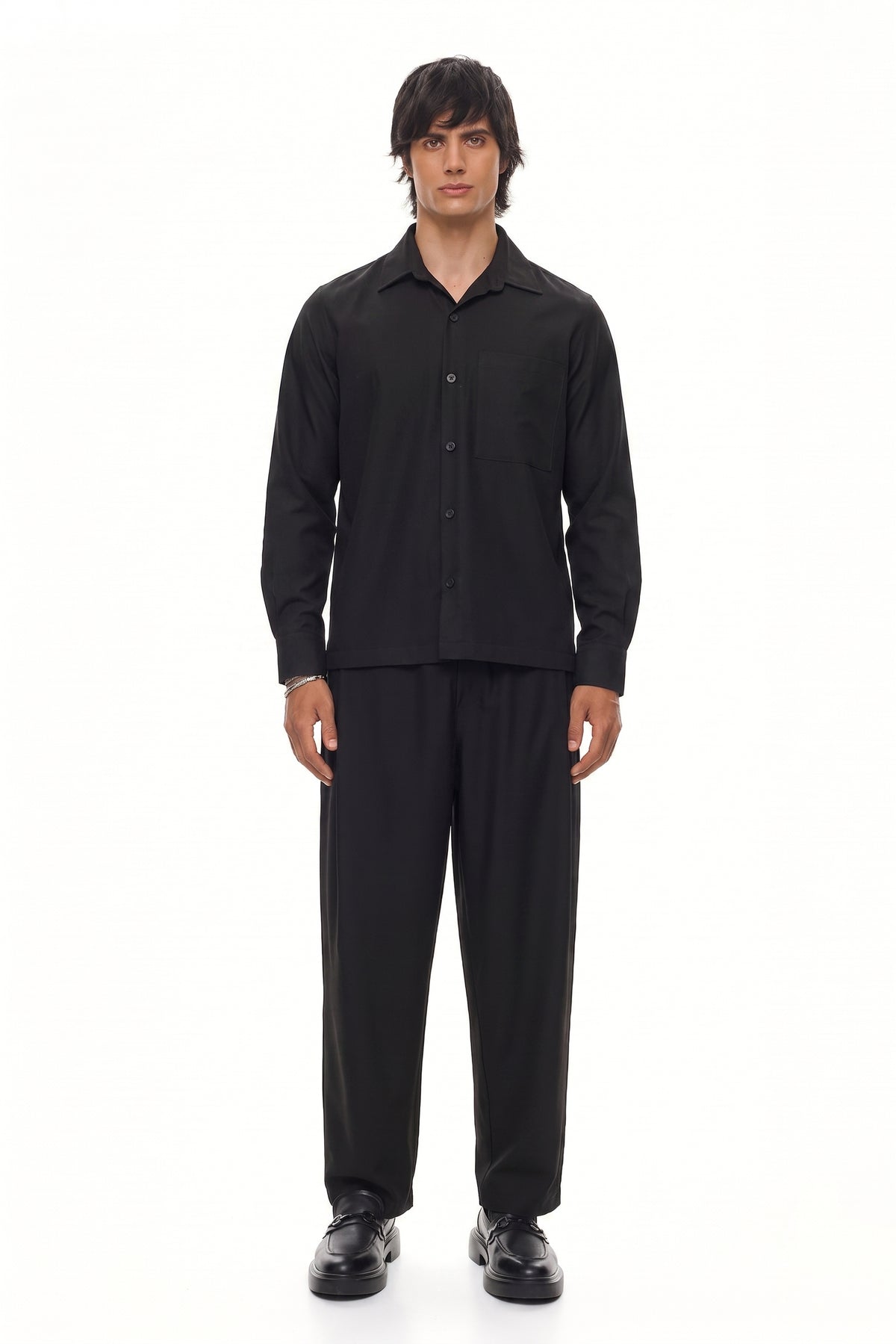 CHŌWA Relaxed Overshirt – Black